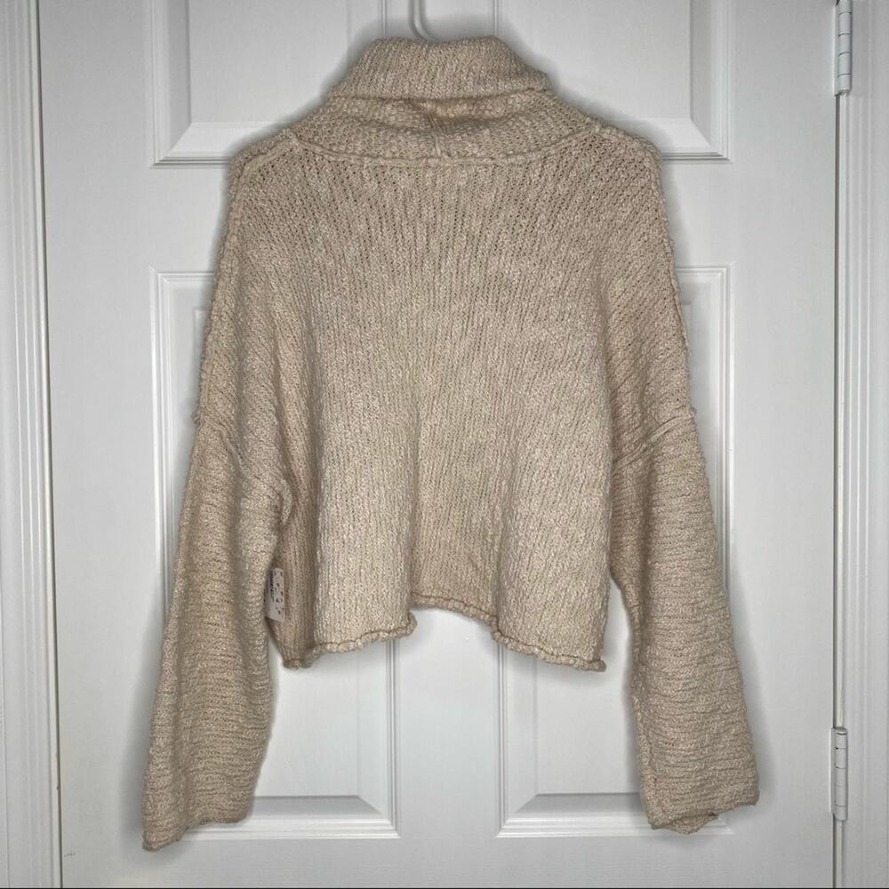 FREE PEOPLE Womens Cream Cowl Neck Textured Crop Sweater Pullover Top Size XS - Picture 5 of 6